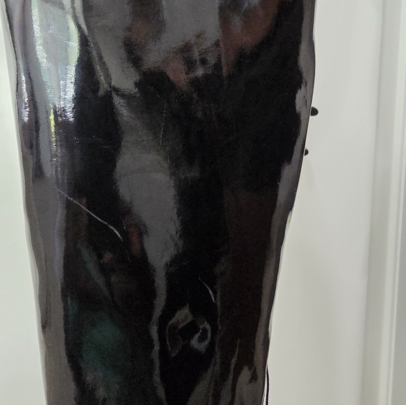 Saint Laurent Black Patent Leather Over-the-Knee Stiletto Boots - Picture 9 of 12